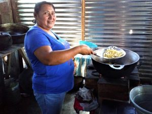Our $125 loan to Santo-Cristina in El Salvador will help her buy vegetables, oil, and other ingredients to prepare snacks to sell in her bakery.